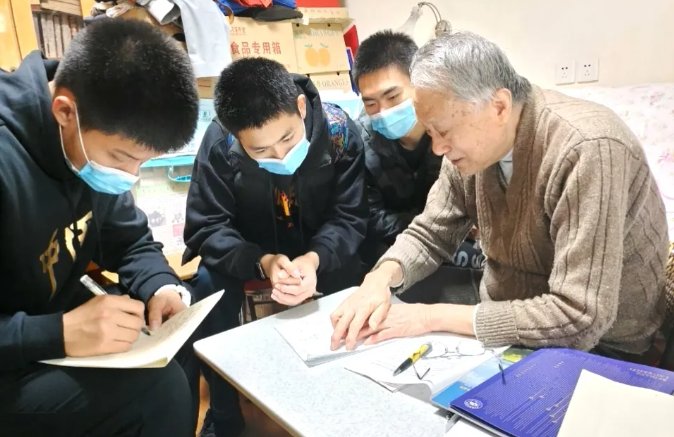 登上央视平台讲述这些精彩故事的