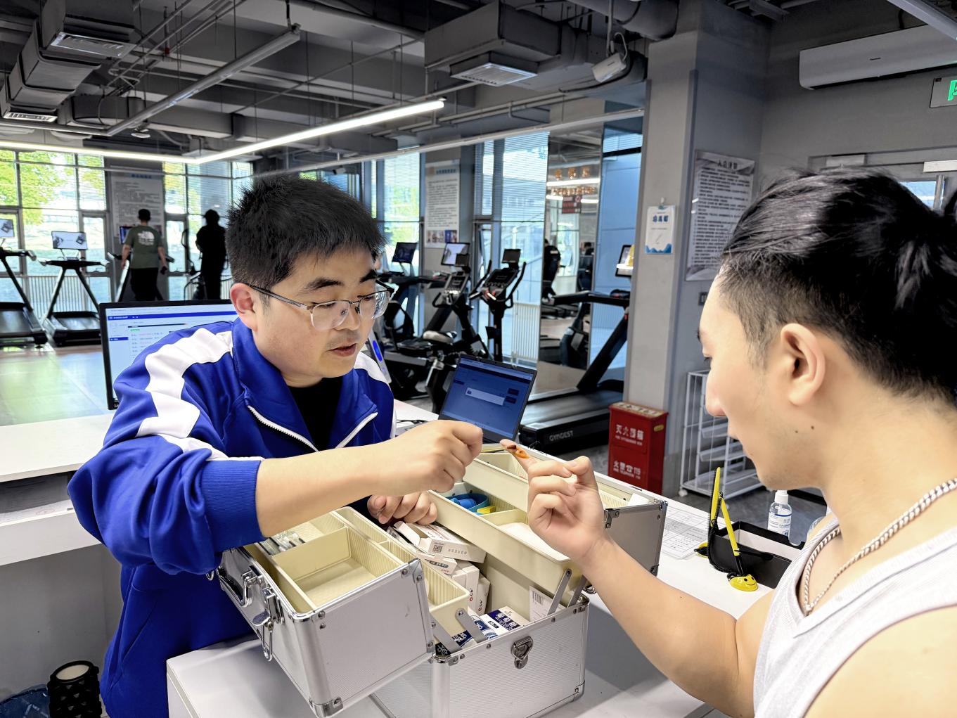 礼赞后勤担当