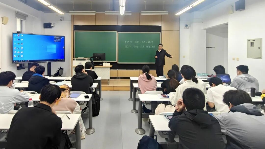 没有枯燥的理论灌输