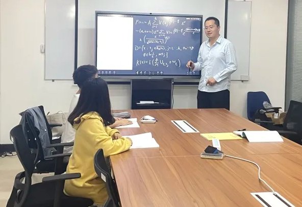 破解数学界中的国际难题