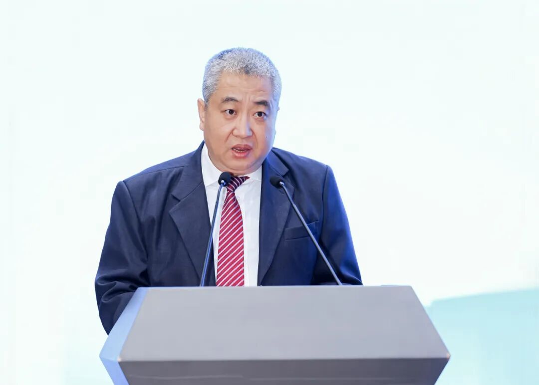 校长王云鹏出席会议