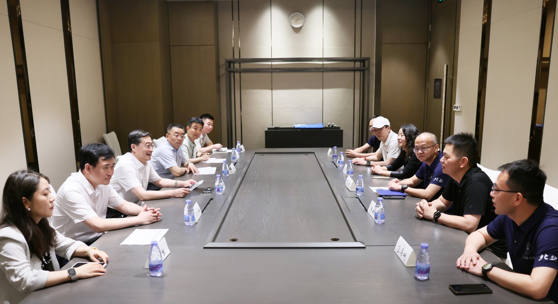 指导在蓉研究院工作