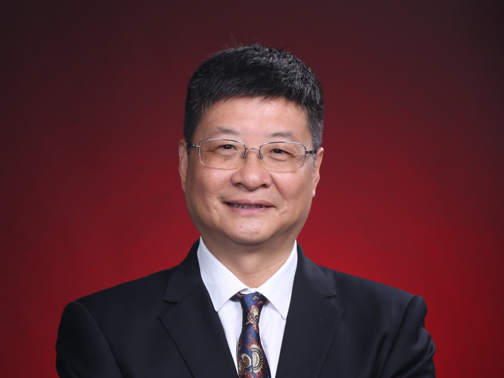 硕士53名