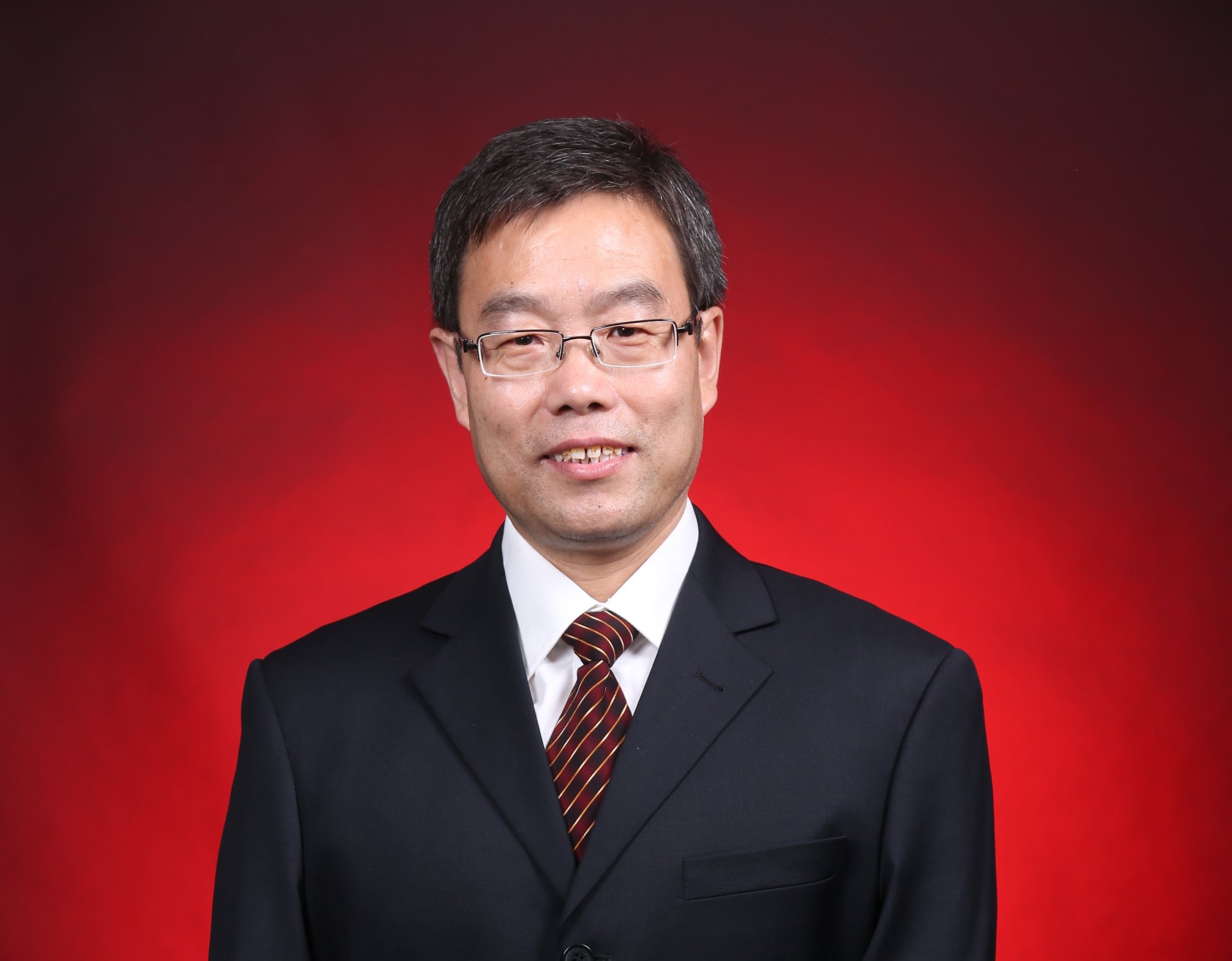 累计讲授《材料力学》