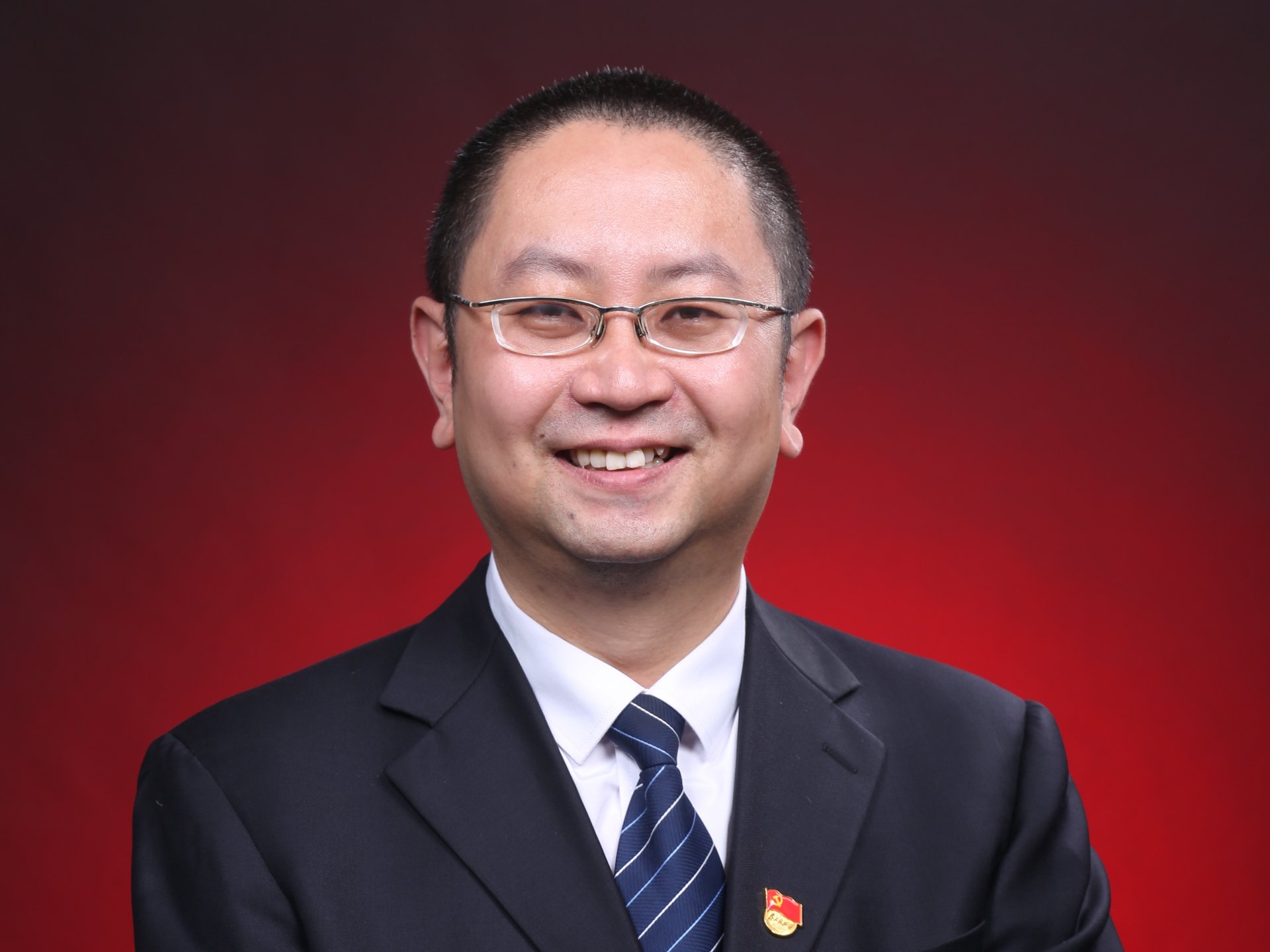 共培养博士10名
