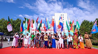拓展和深化与国际著名高等星空onli